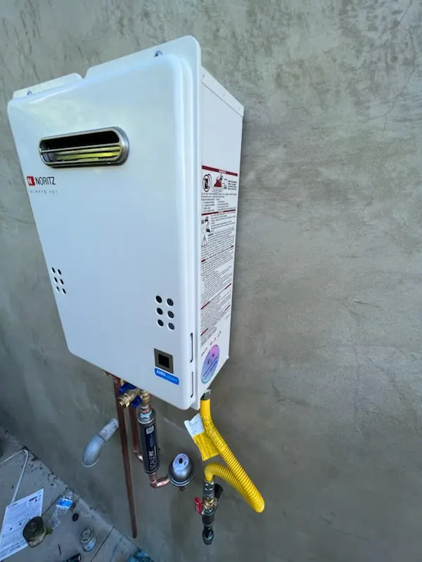 Tankless water heater installation for Buttes homes